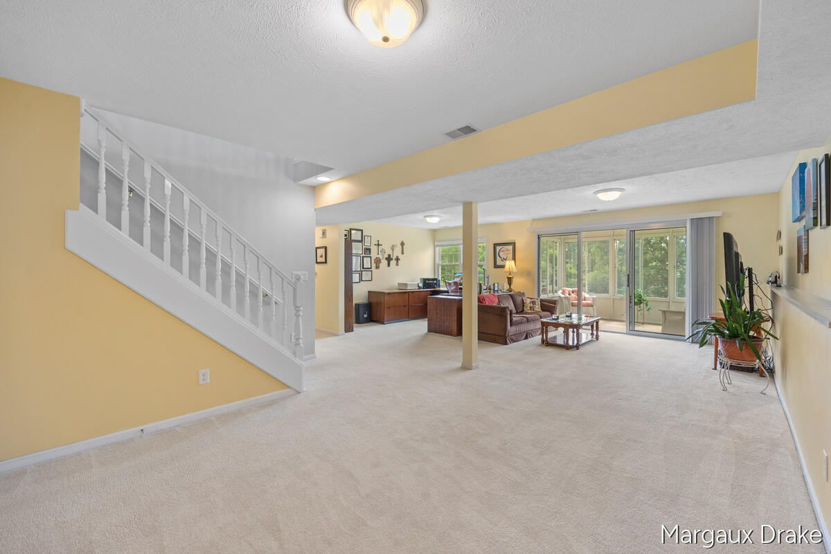 1918 Dunlin Court NE Grand Rapids MI 49505