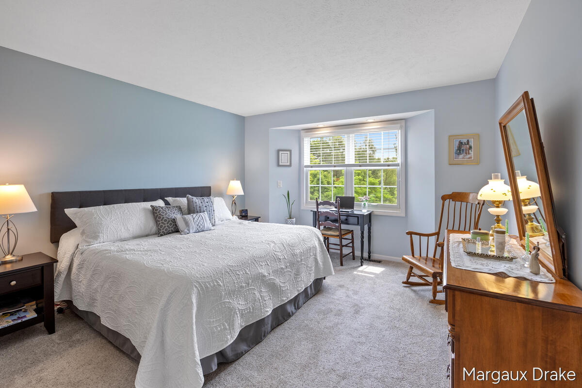 1918 Dunlin Court NE Grand Rapids MI 49505
