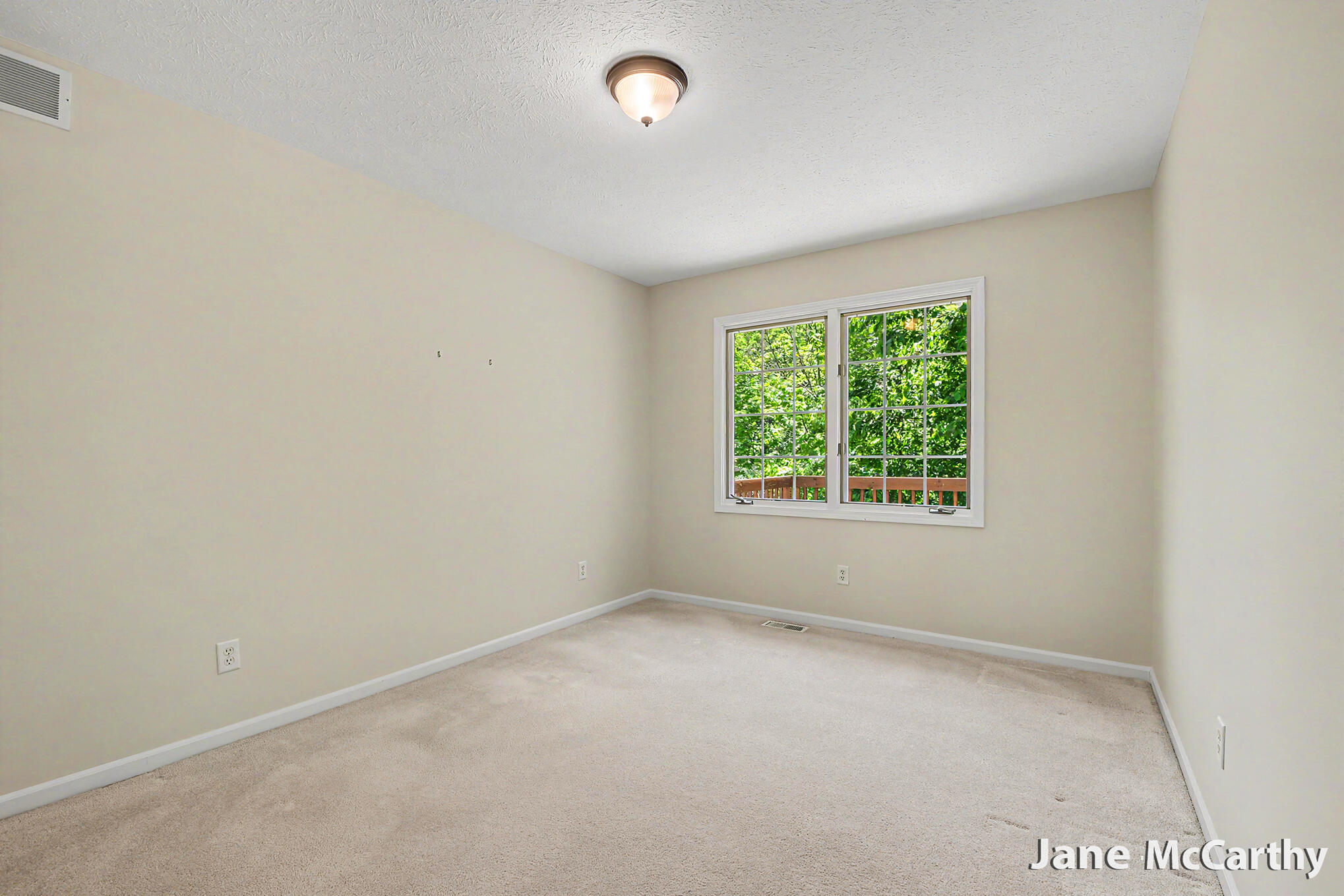 2338 Whimbrel Court NE Grand Rapids MI 49505