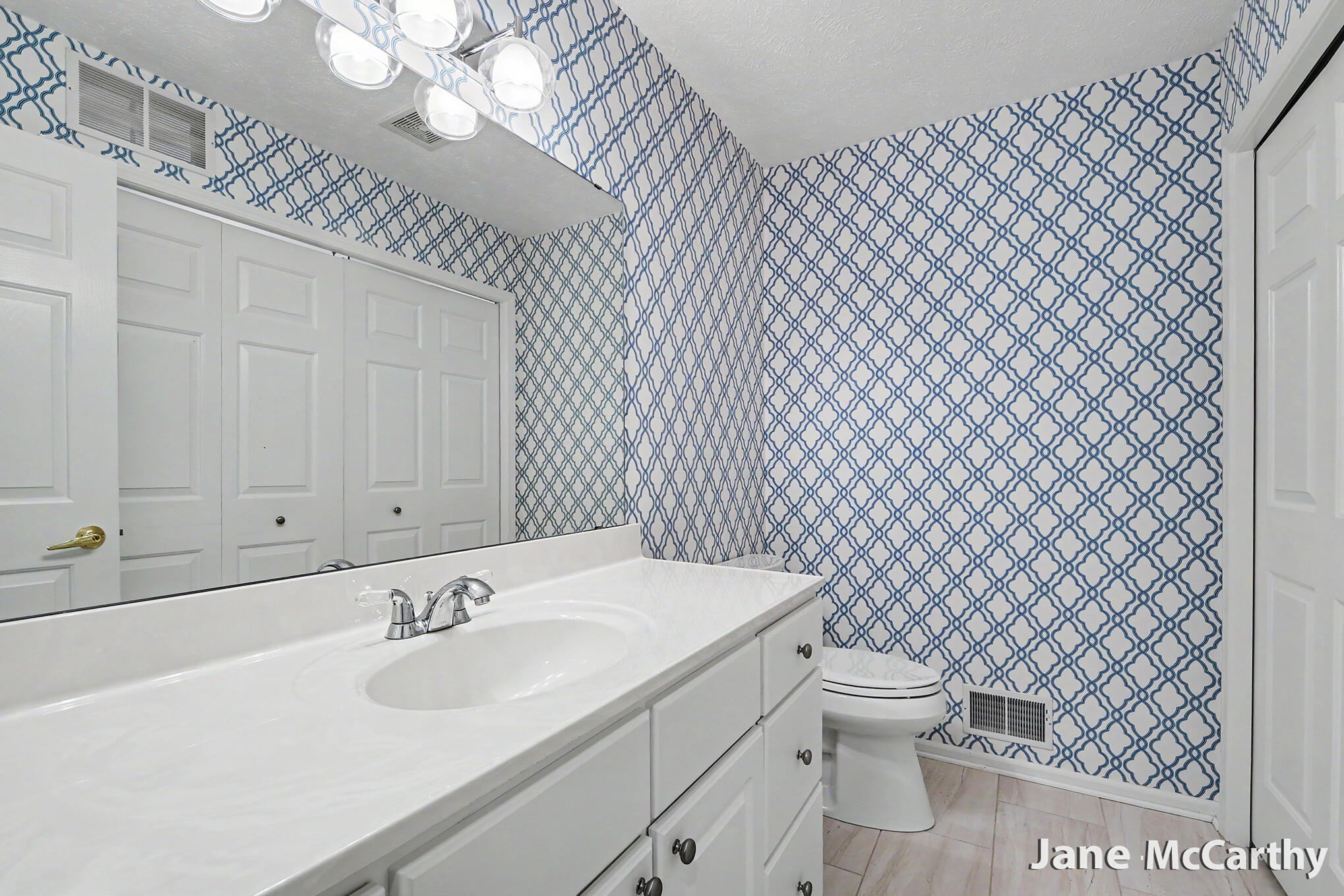 2338 Whimbrel Court NE Grand Rapids MI 49505