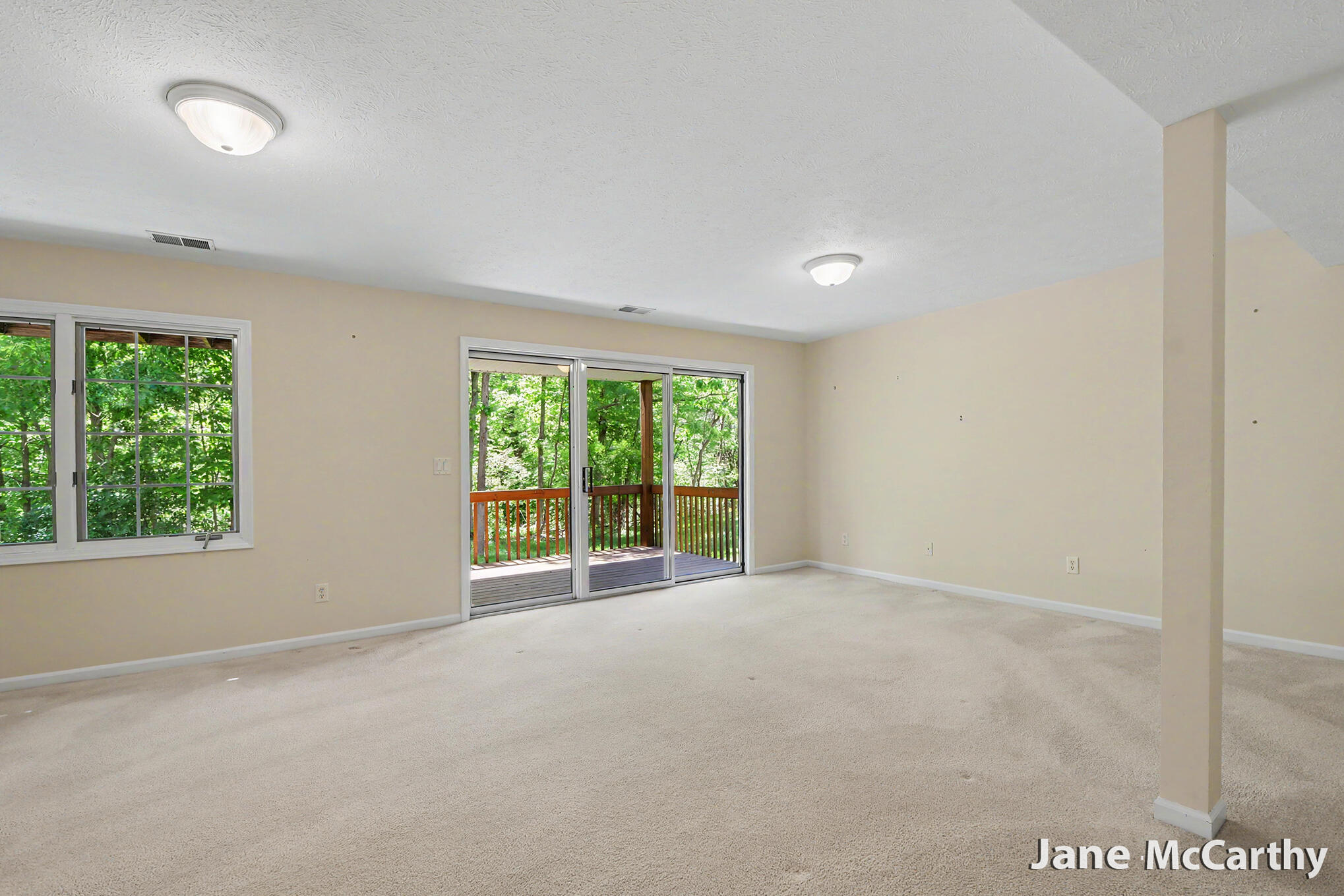 2338 Whimbrel Court NE Grand Rapids MI 49505