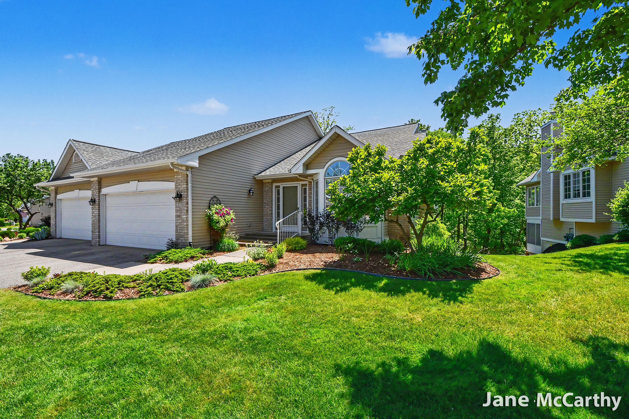 2338 Whimbrel Court NE Grand Rapids MI 49505