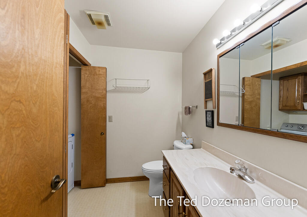 854 Claremont Court Holland MI 49423