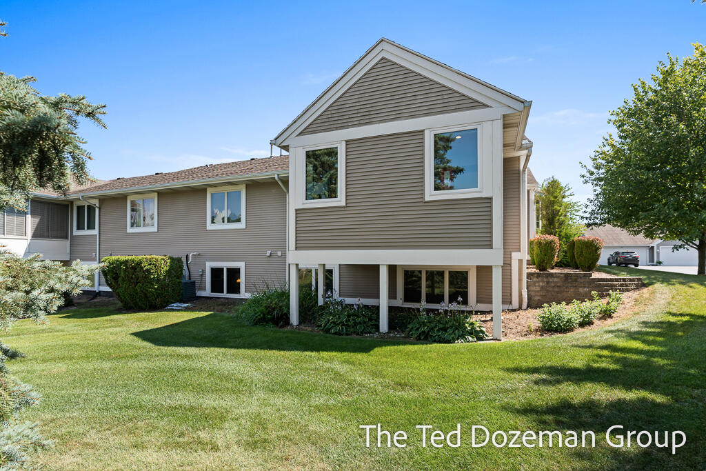 854 Claremont Court Holland MI 49423