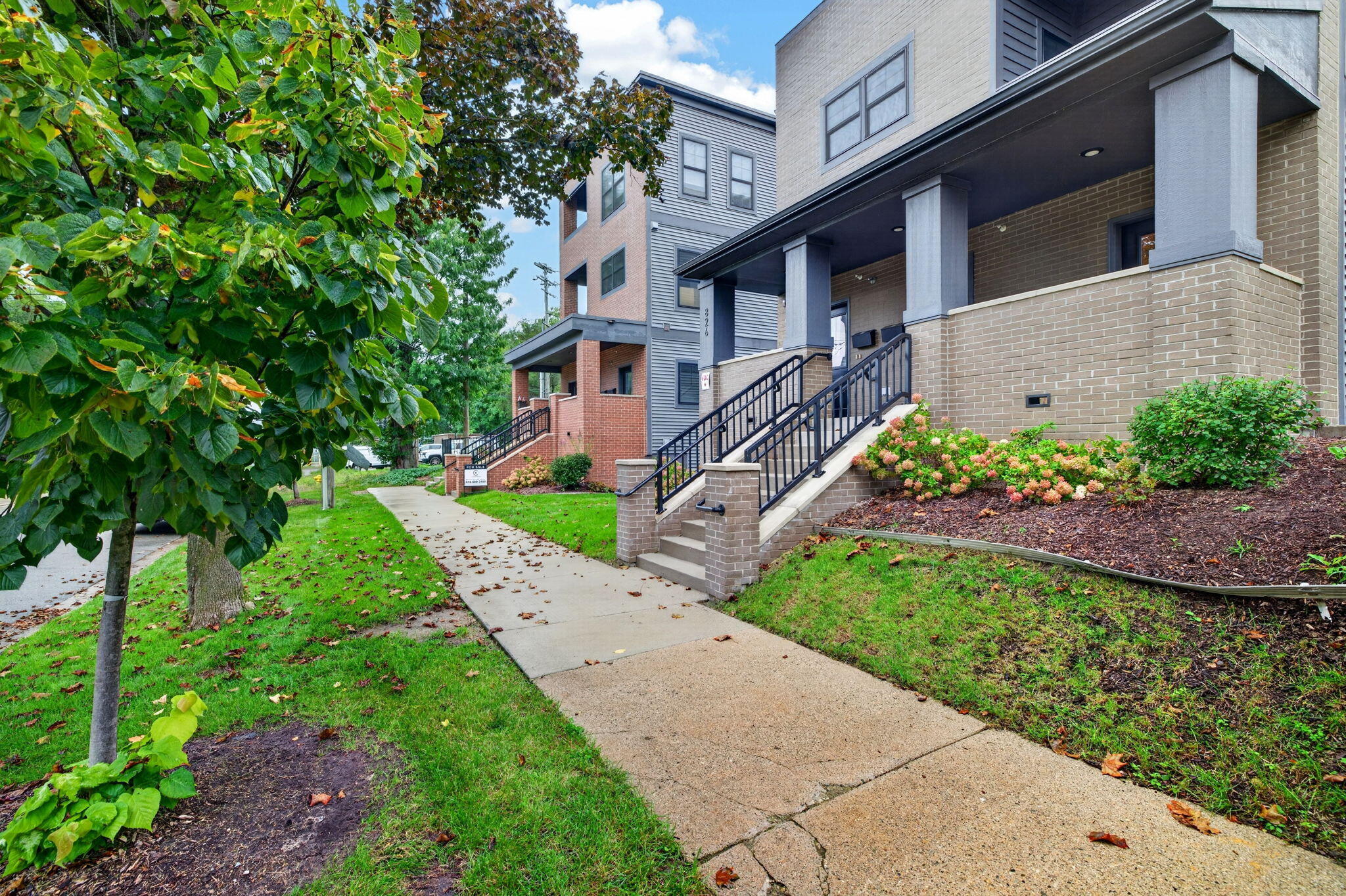 826 Fairview Avenue NE Grand Rapids MI 49503