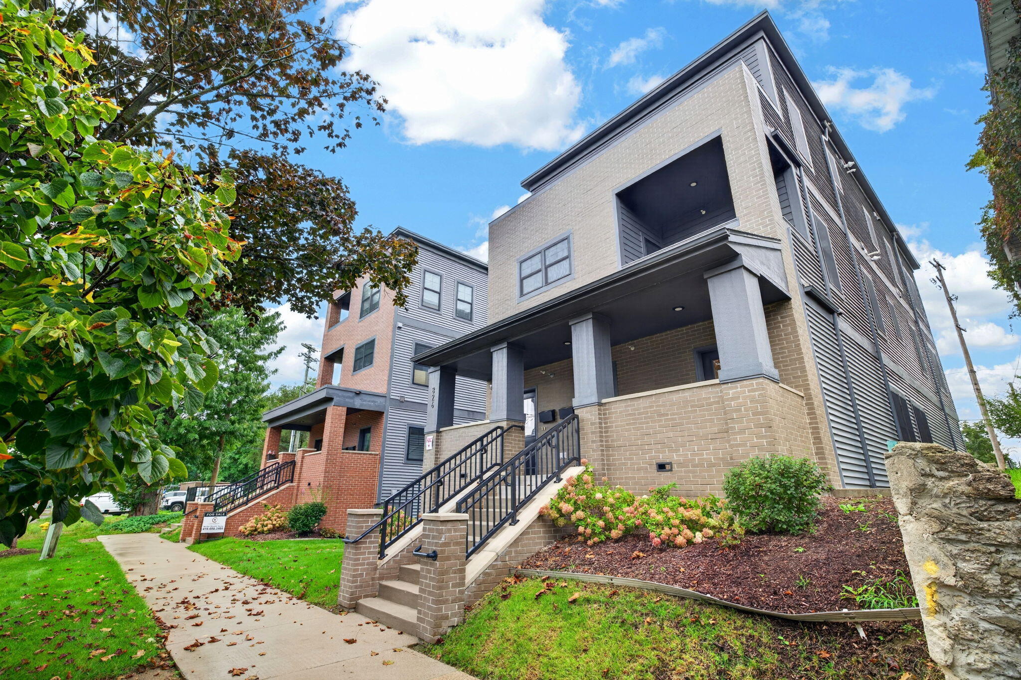 826 Fairview Avenue NE Grand Rapids MI 49503