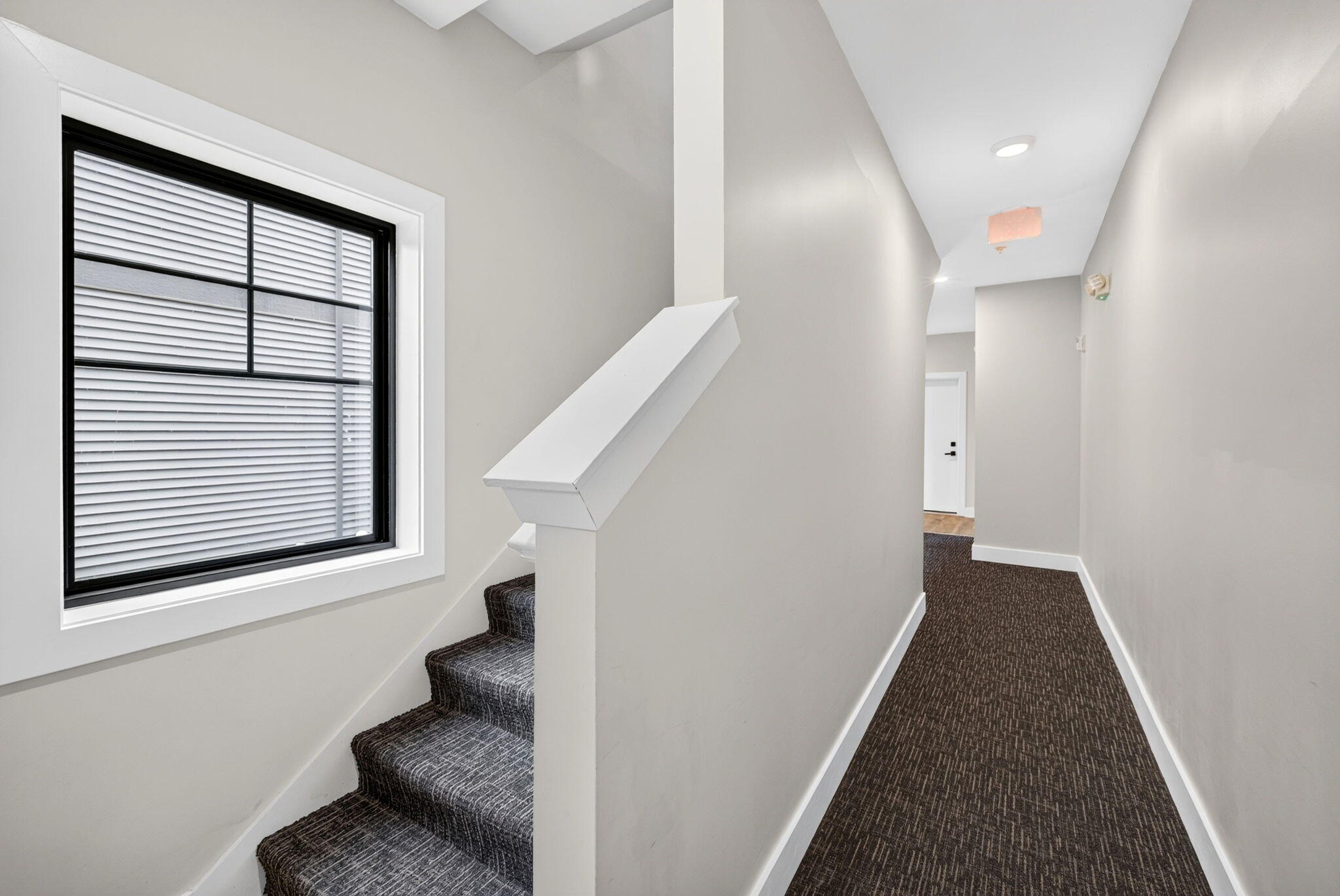 826 Fairview Avenue NE Grand Rapids MI 49503