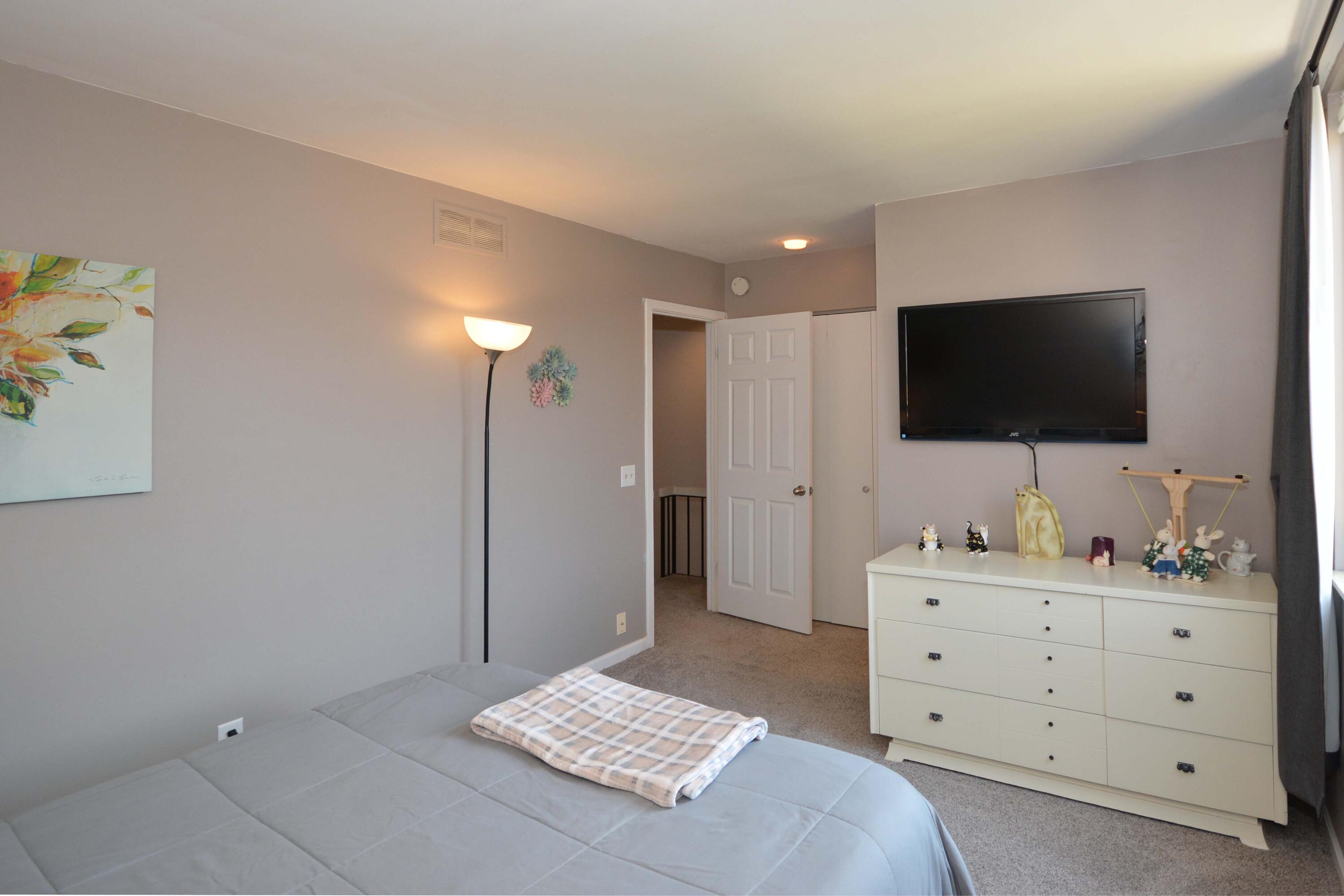 230 Falkirk Court Kalamazoo MI 49006