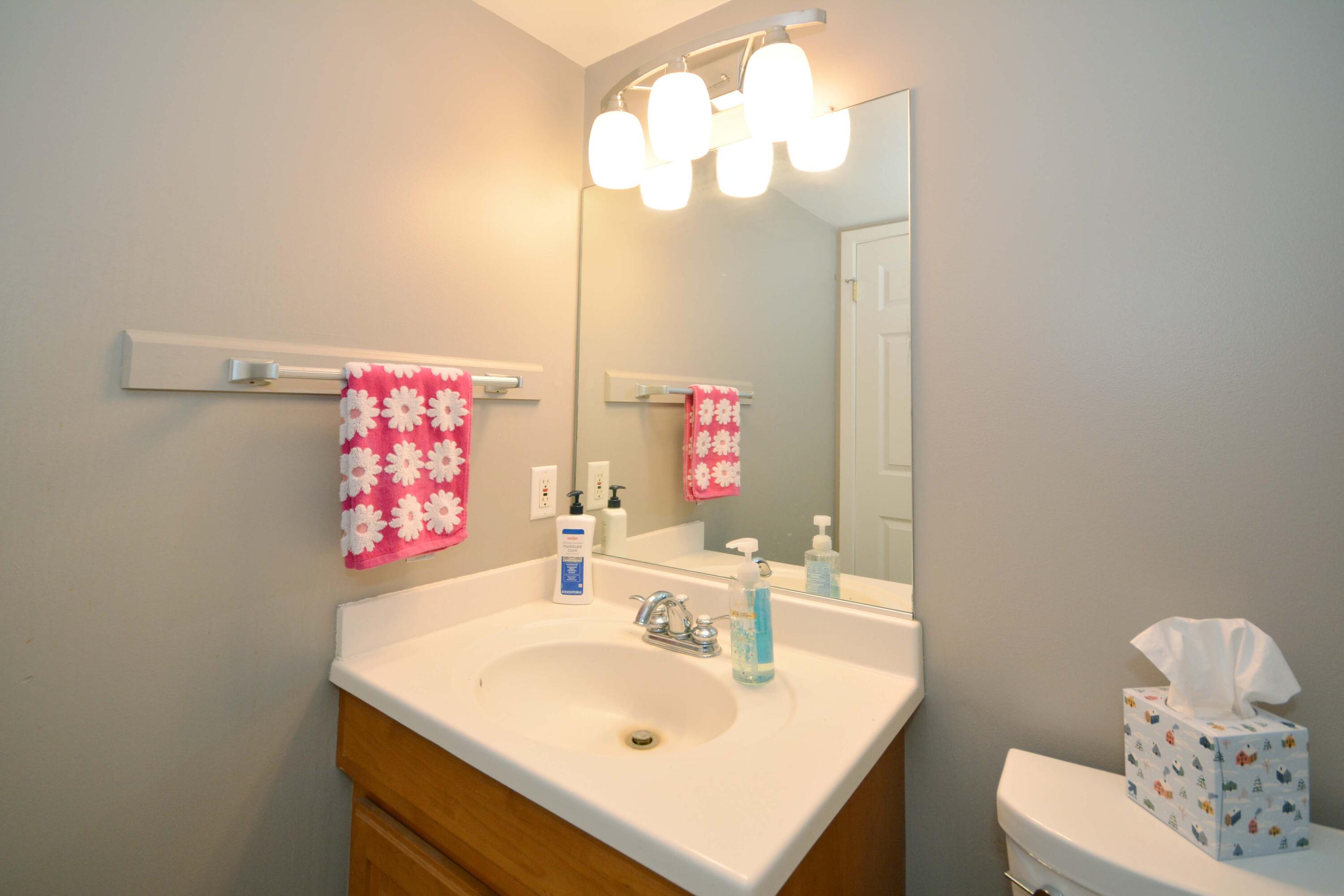 230 Falkirk Court Kalamazoo MI 49006