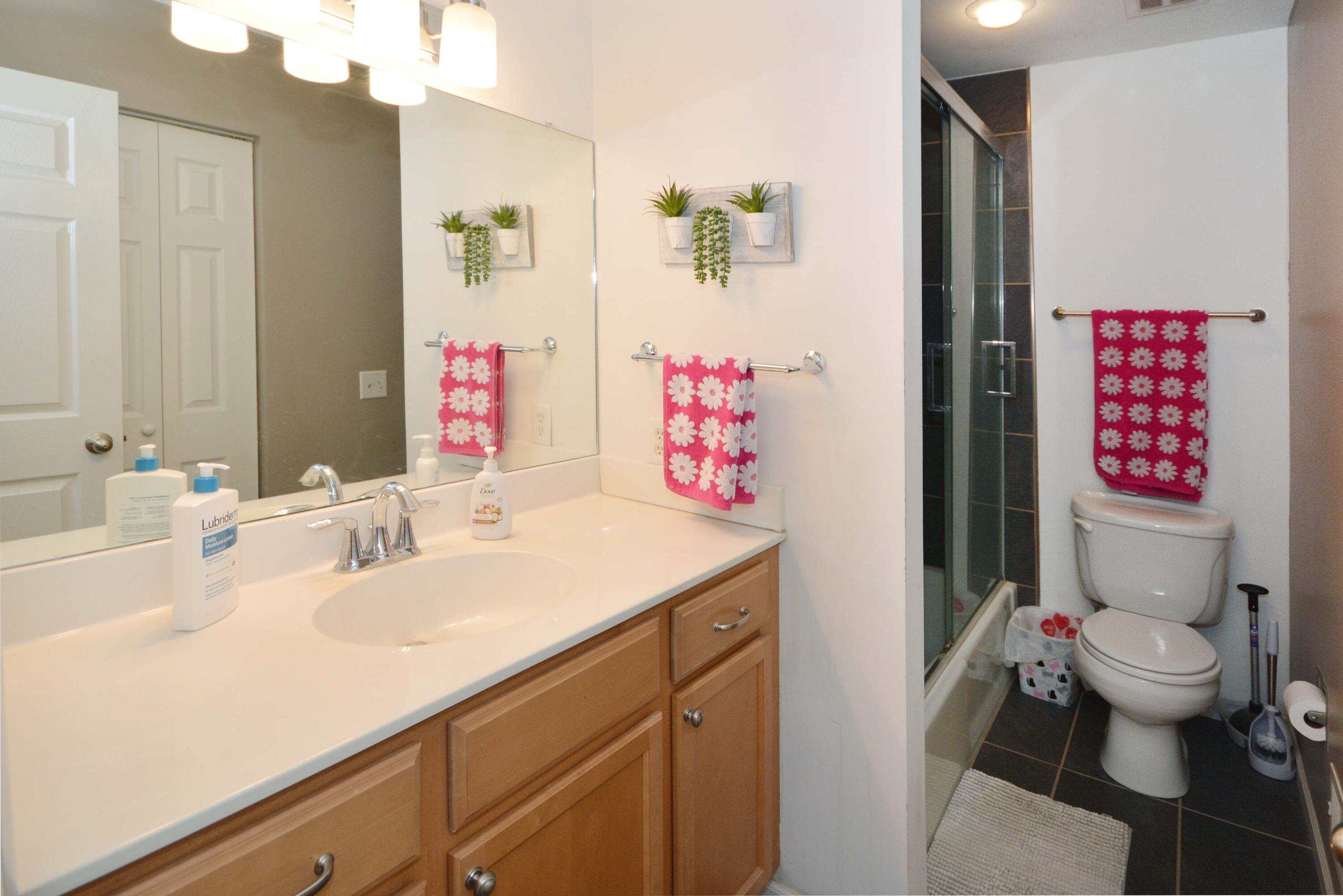 230 Falkirk Court Kalamazoo MI 49006
