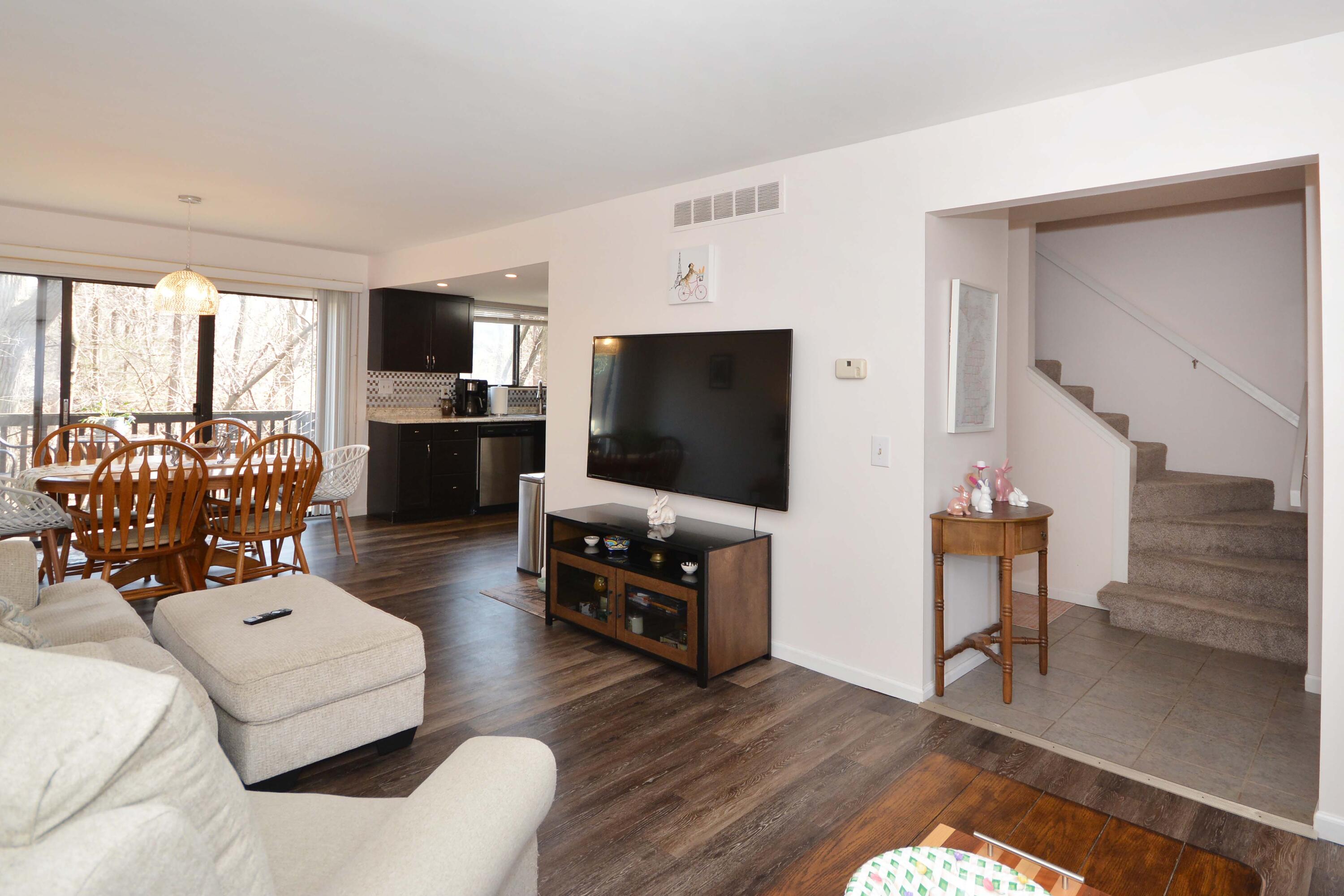 230 Falkirk Court Kalamazoo MI 49006