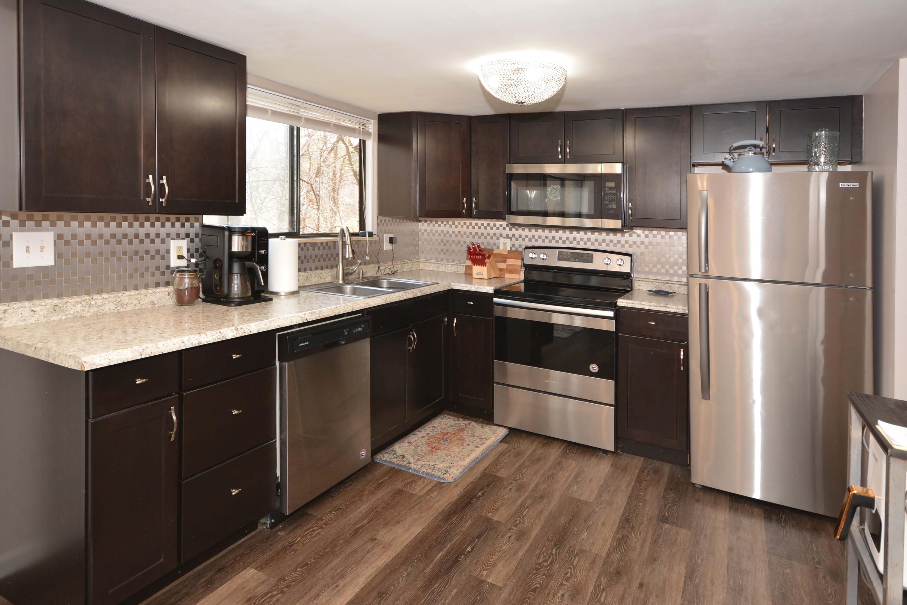 230 Falkirk Court Kalamazoo MI 49006