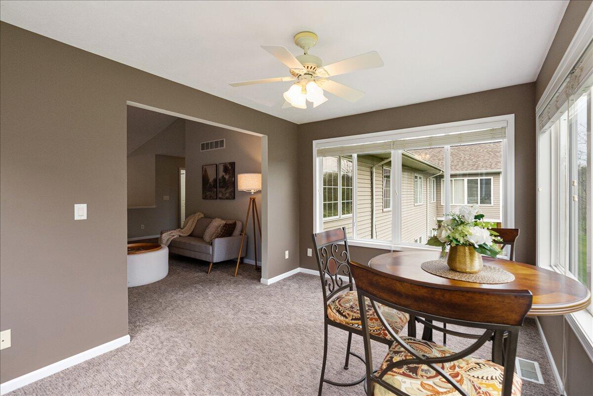 2107 Blue Bell Way NW Grand Rapids MI 49504