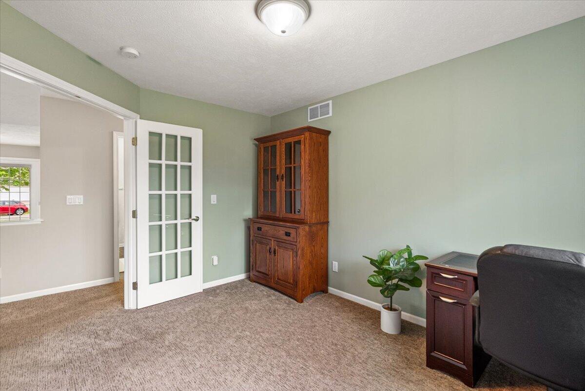 2107 Blue Bell Way NW Grand Rapids MI 49504