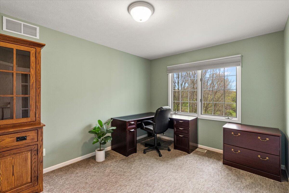 2107 Blue Bell Way NW Grand Rapids MI 49504