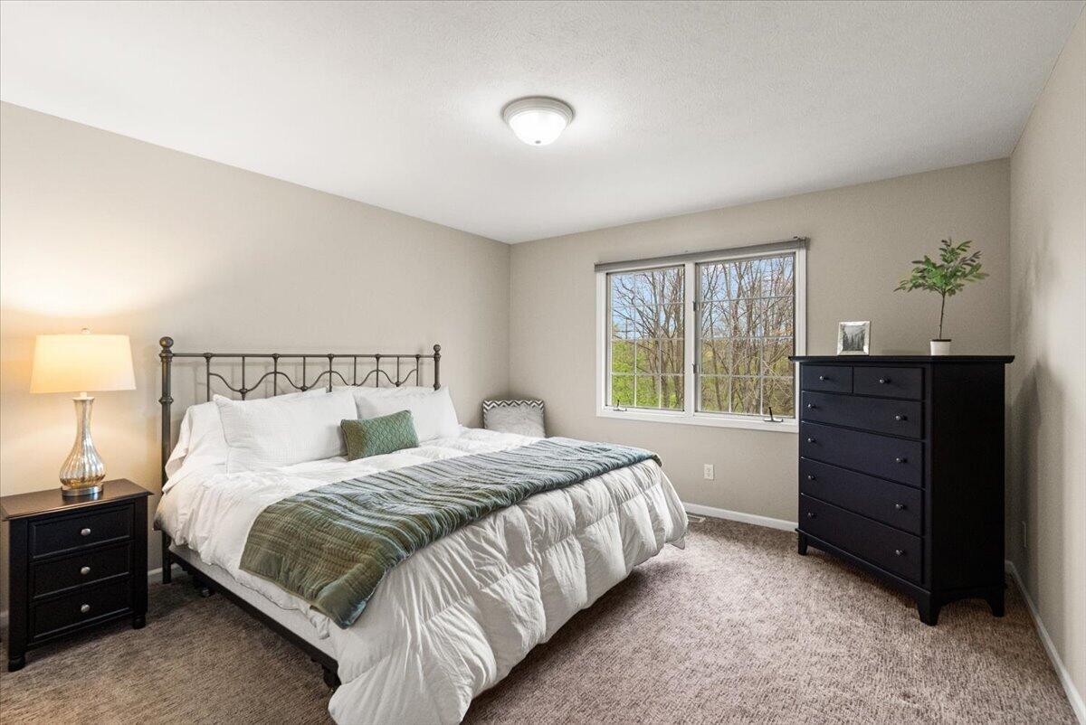2107 Blue Bell Way NW Grand Rapids MI 49504