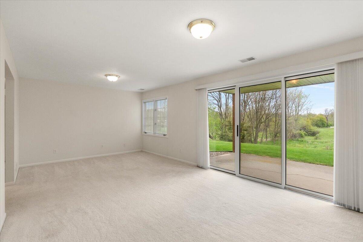 2107 Blue Bell Way NW Grand Rapids MI 49504