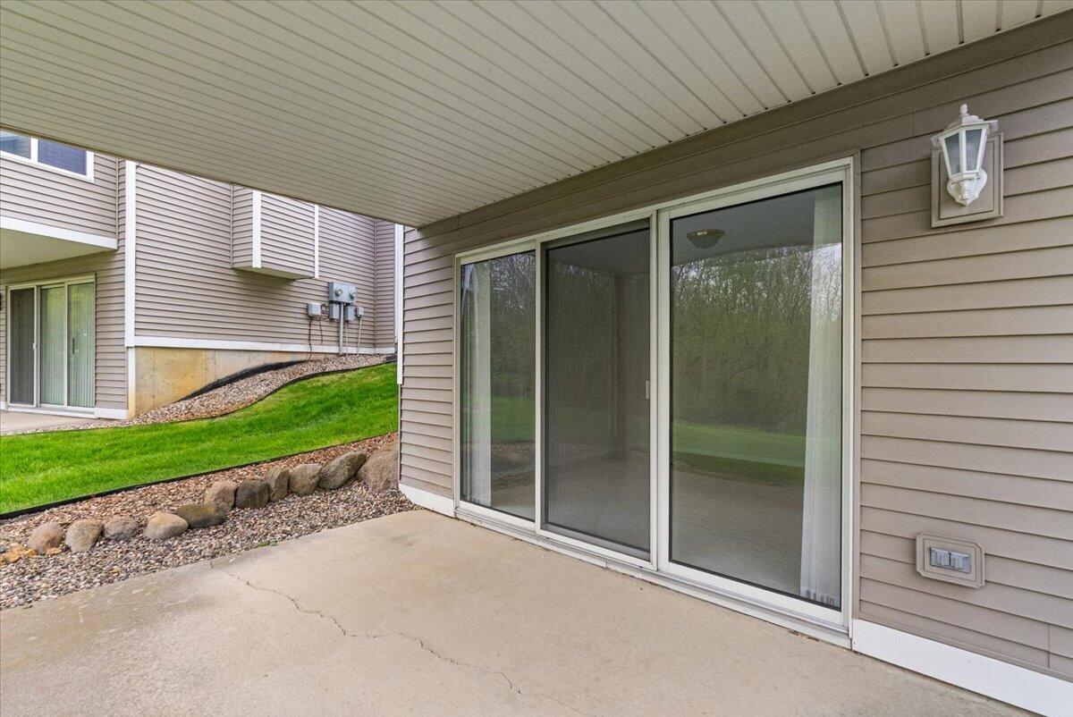 2107 Blue Bell Way NW Grand Rapids MI 49504