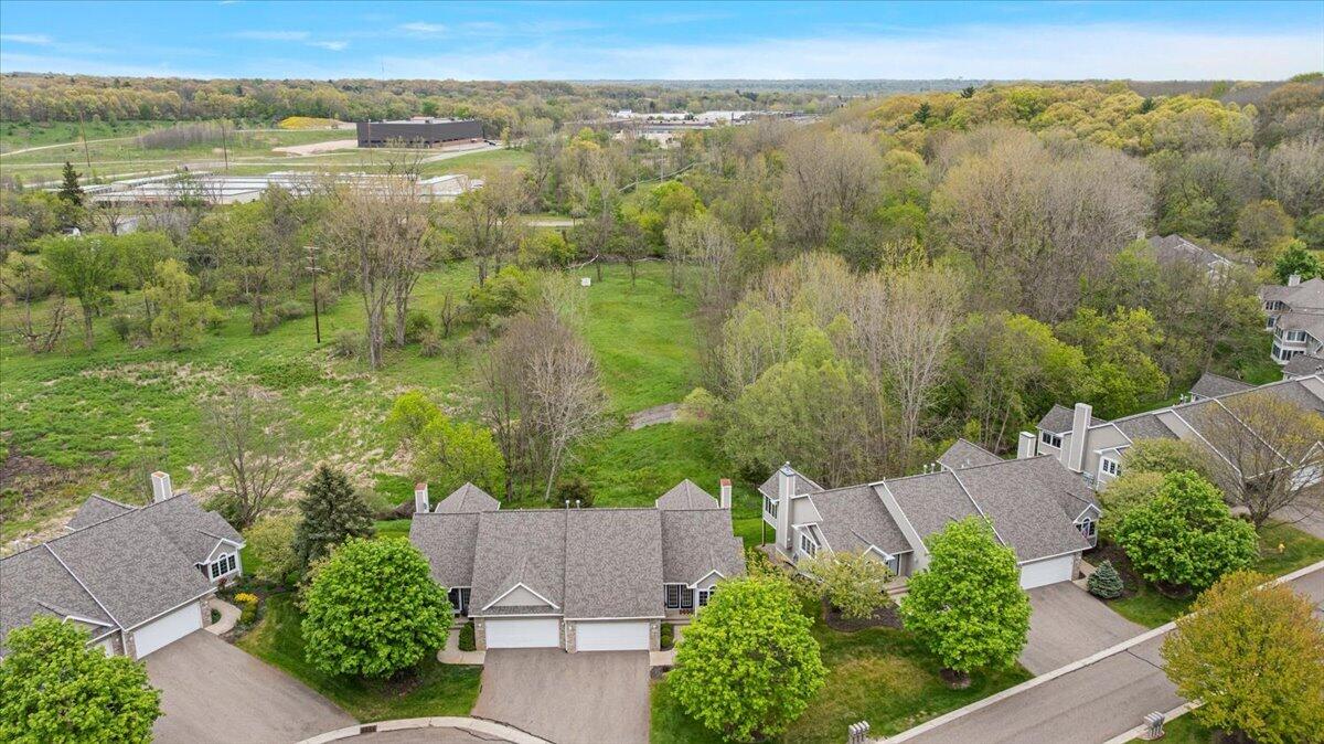 2107 Blue Bell Way NW Grand Rapids MI 49504