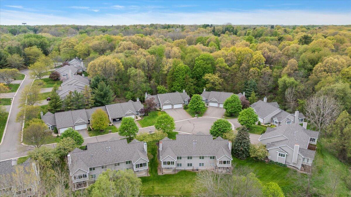 2107 Blue Bell Way NW Grand Rapids MI 49504