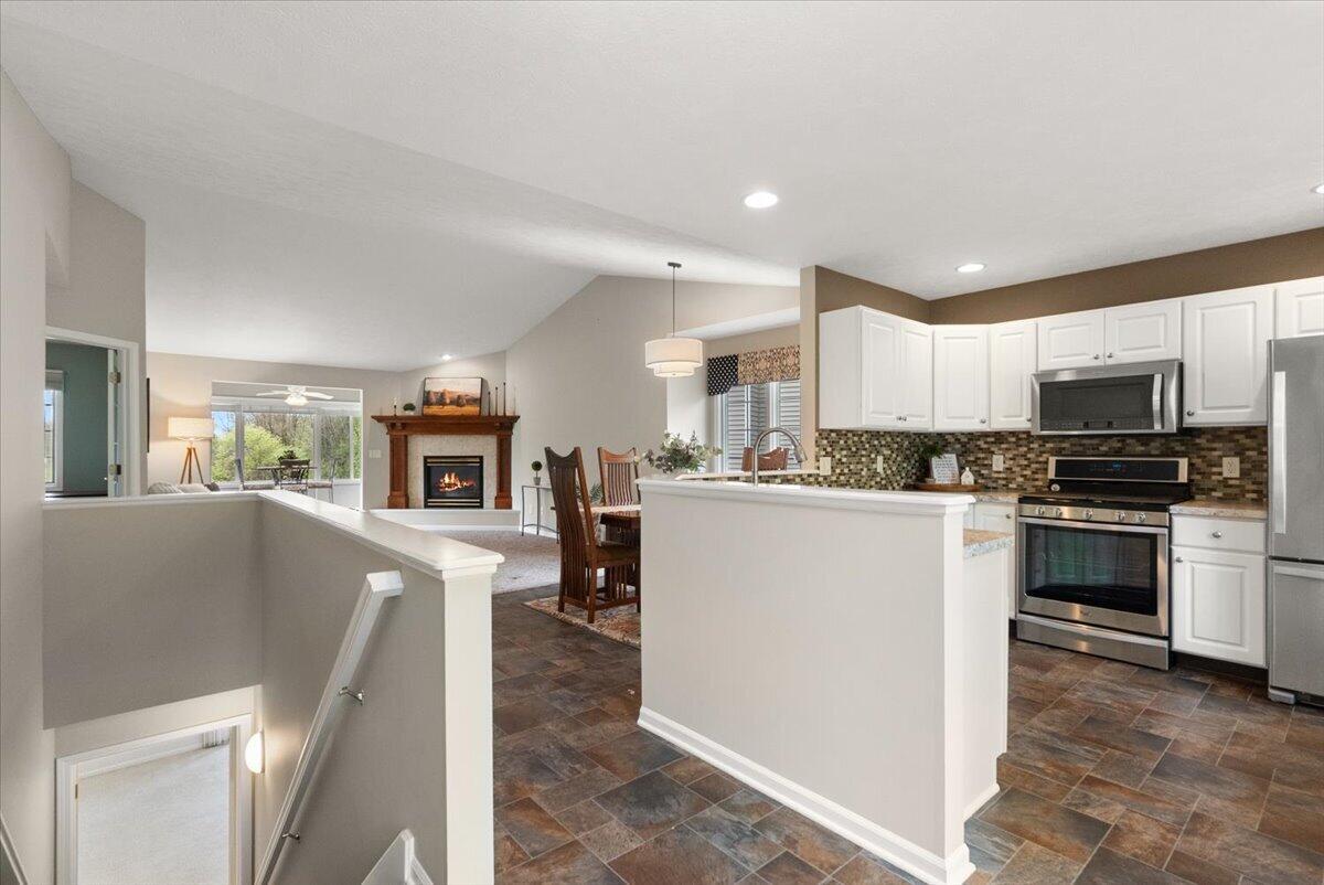 2107 Blue Bell Way NW Grand Rapids MI 49504