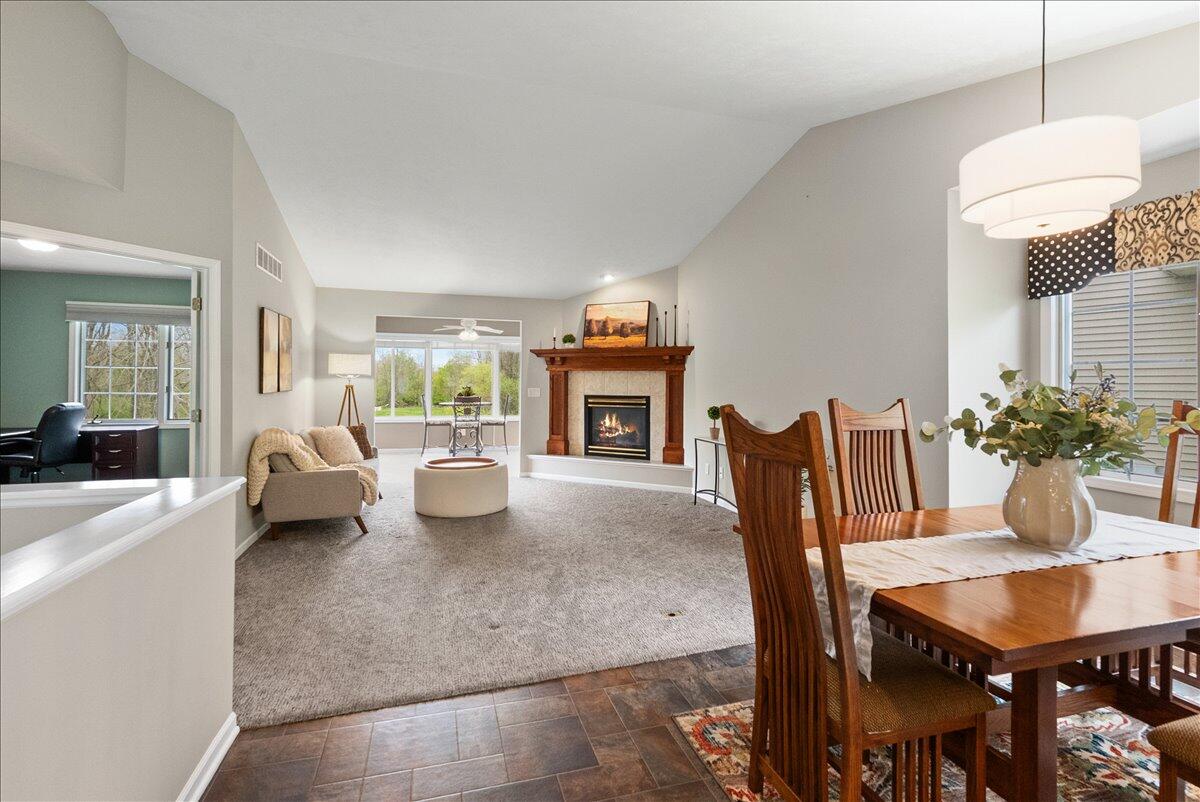 2107 Blue Bell Way NW Grand Rapids MI 49504