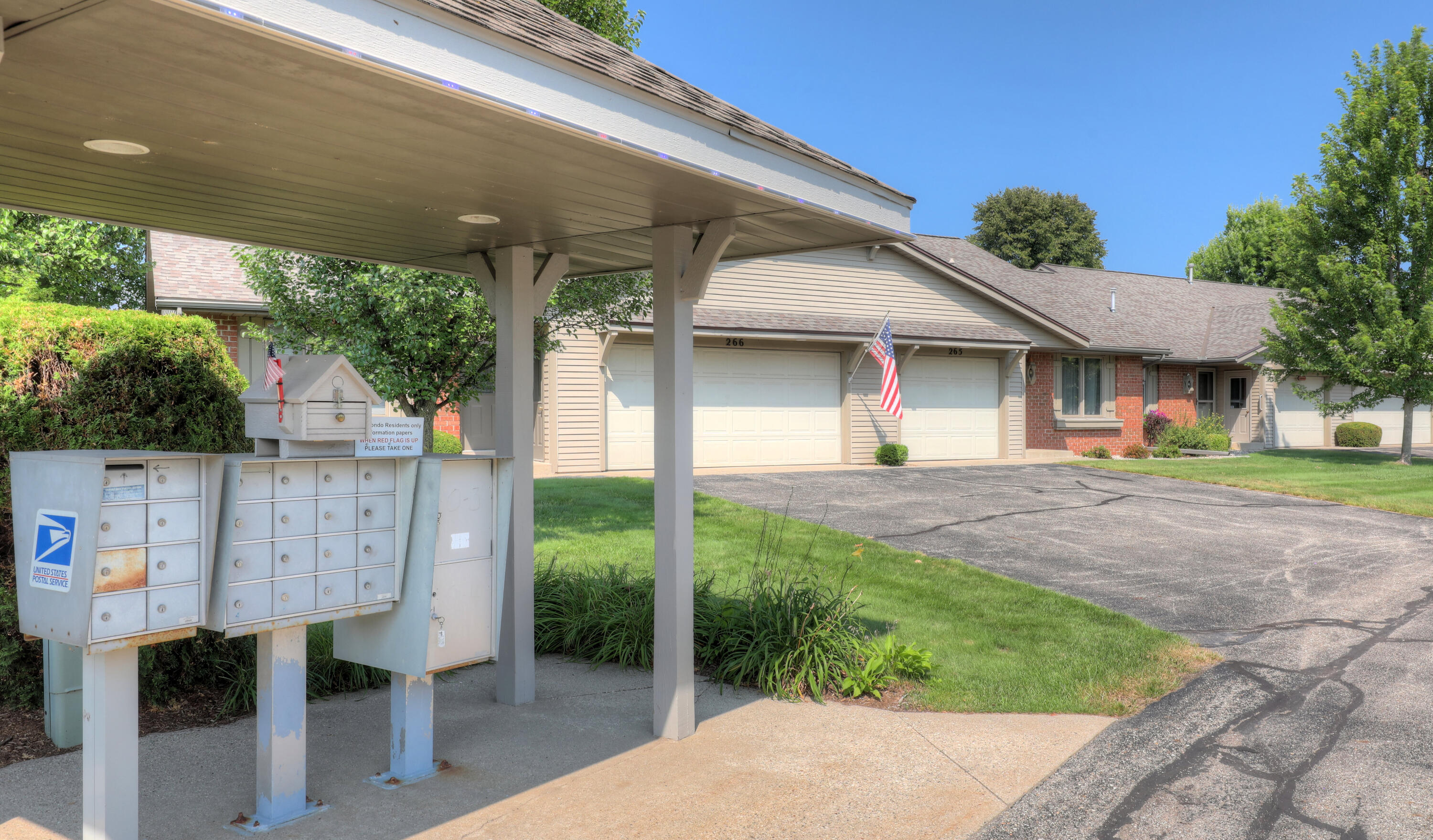 265 Interlaken Court Zeeland MI 49464