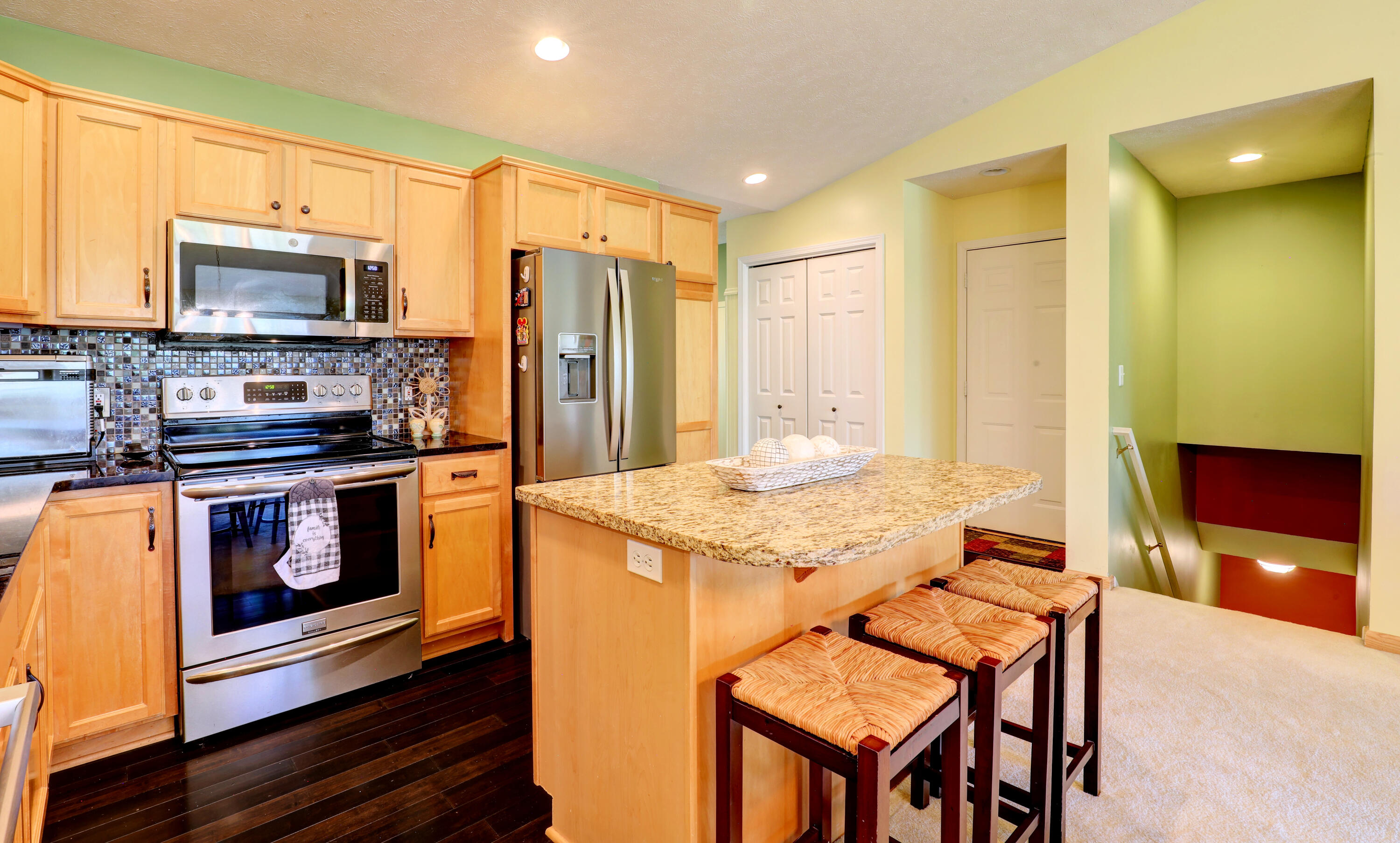 265 Interlaken Court Zeeland MI 49464