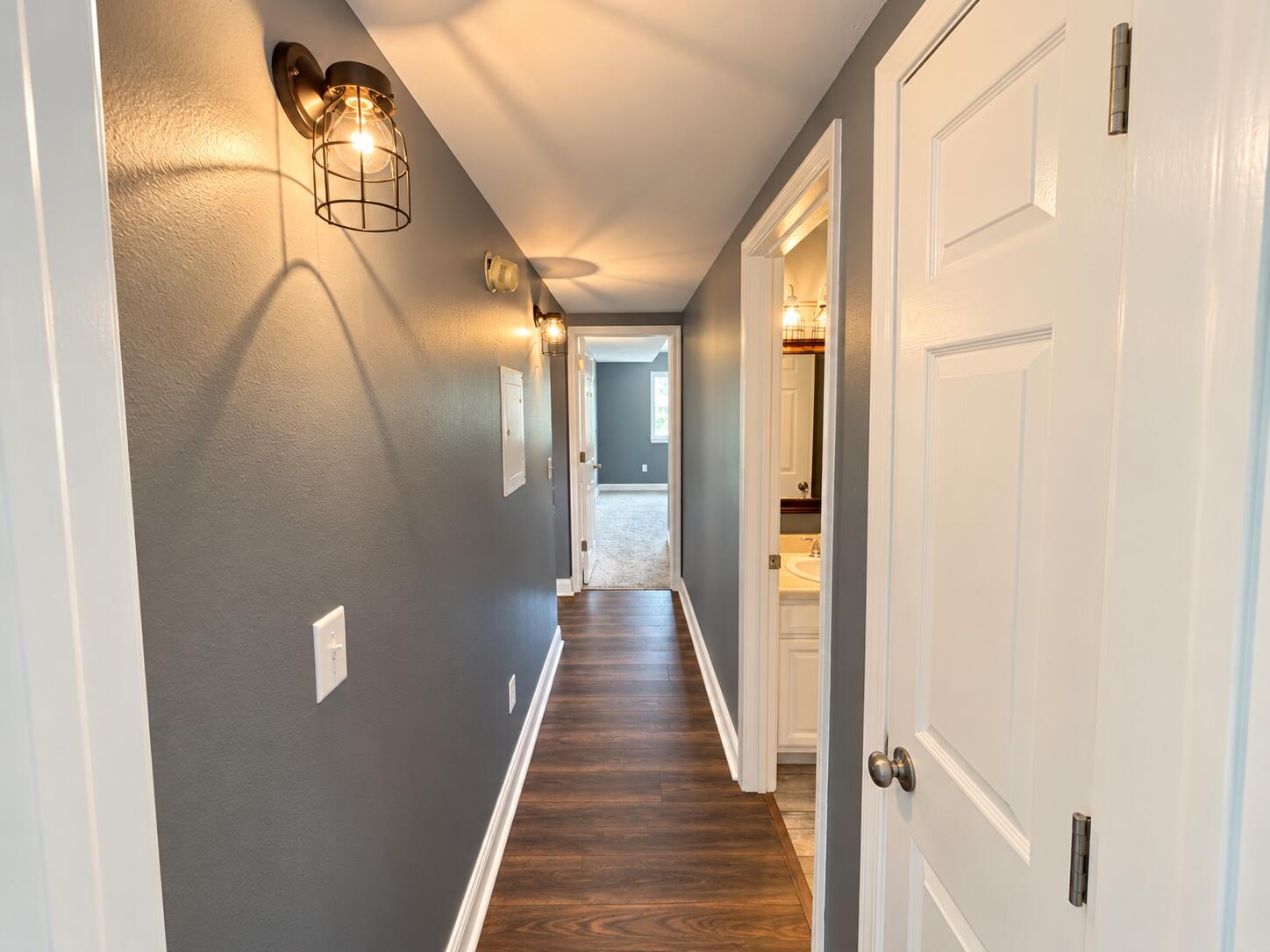 3386 Devonwood Hills NE Grand Rapids MI 49525