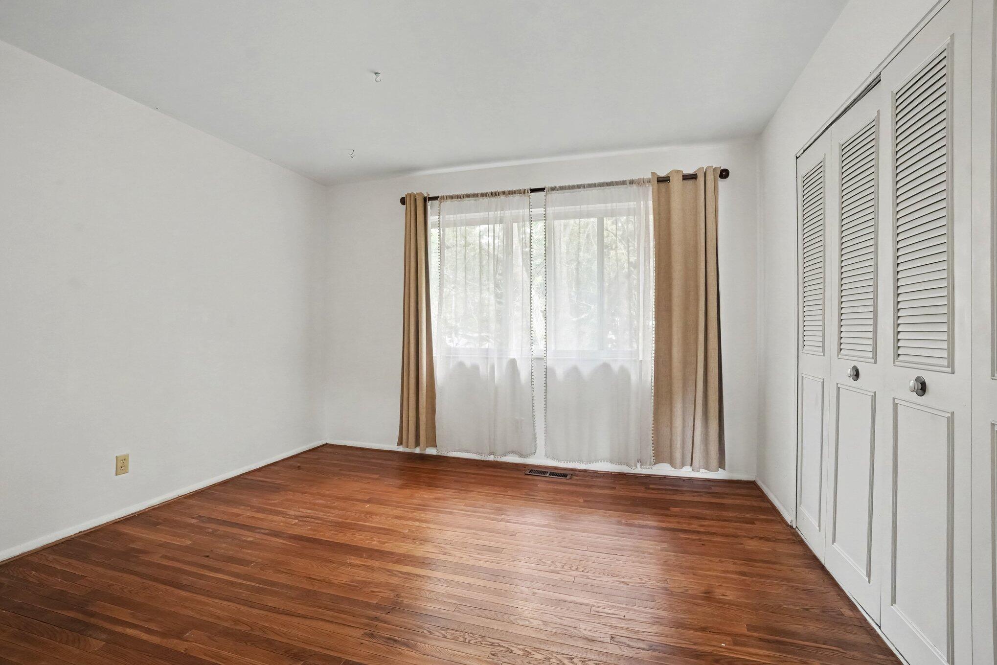 3433 Kenbrooke Court Kalamazoo MI 49006