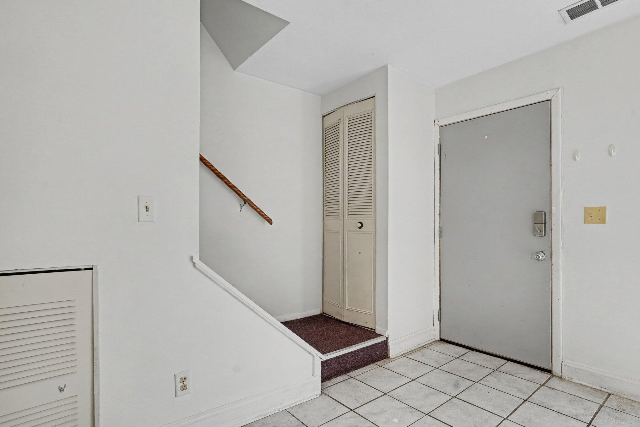 3433 Kenbrooke Court Kalamazoo MI 49006