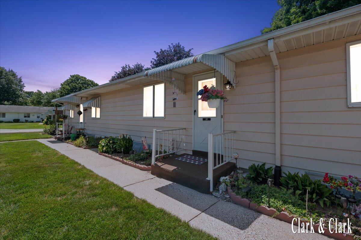 5777 Leisure S Drive SE Grand Rapids MI 49548