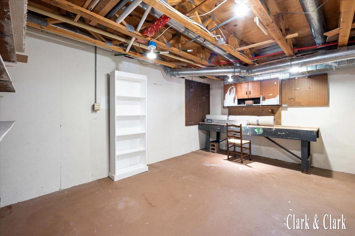 5777 Leisure S Drive SE Grand Rapids MI 49548