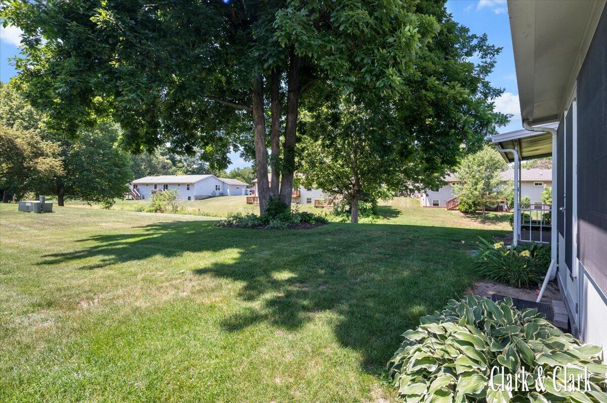 5777 Leisure S Drive SE Grand Rapids MI 49548