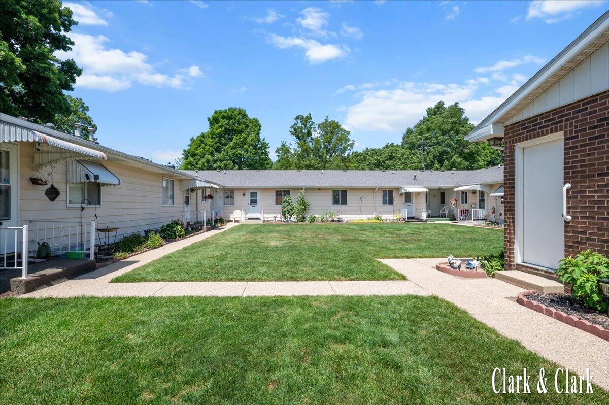 5777 Leisure S Drive SE Grand Rapids MI 49548
