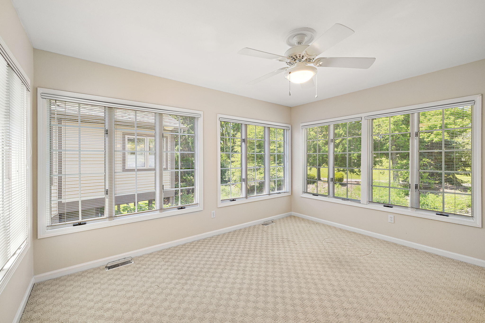 1925 Hidden Oak Court SE Grand Rapids MI 49546
