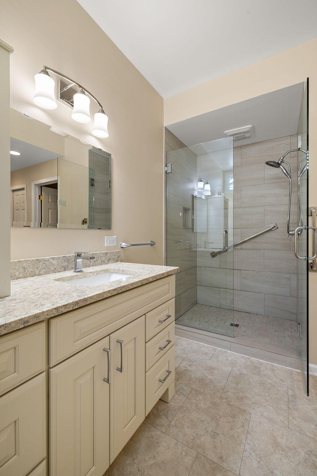1925 Hidden Oak Court SE Grand Rapids MI 49546