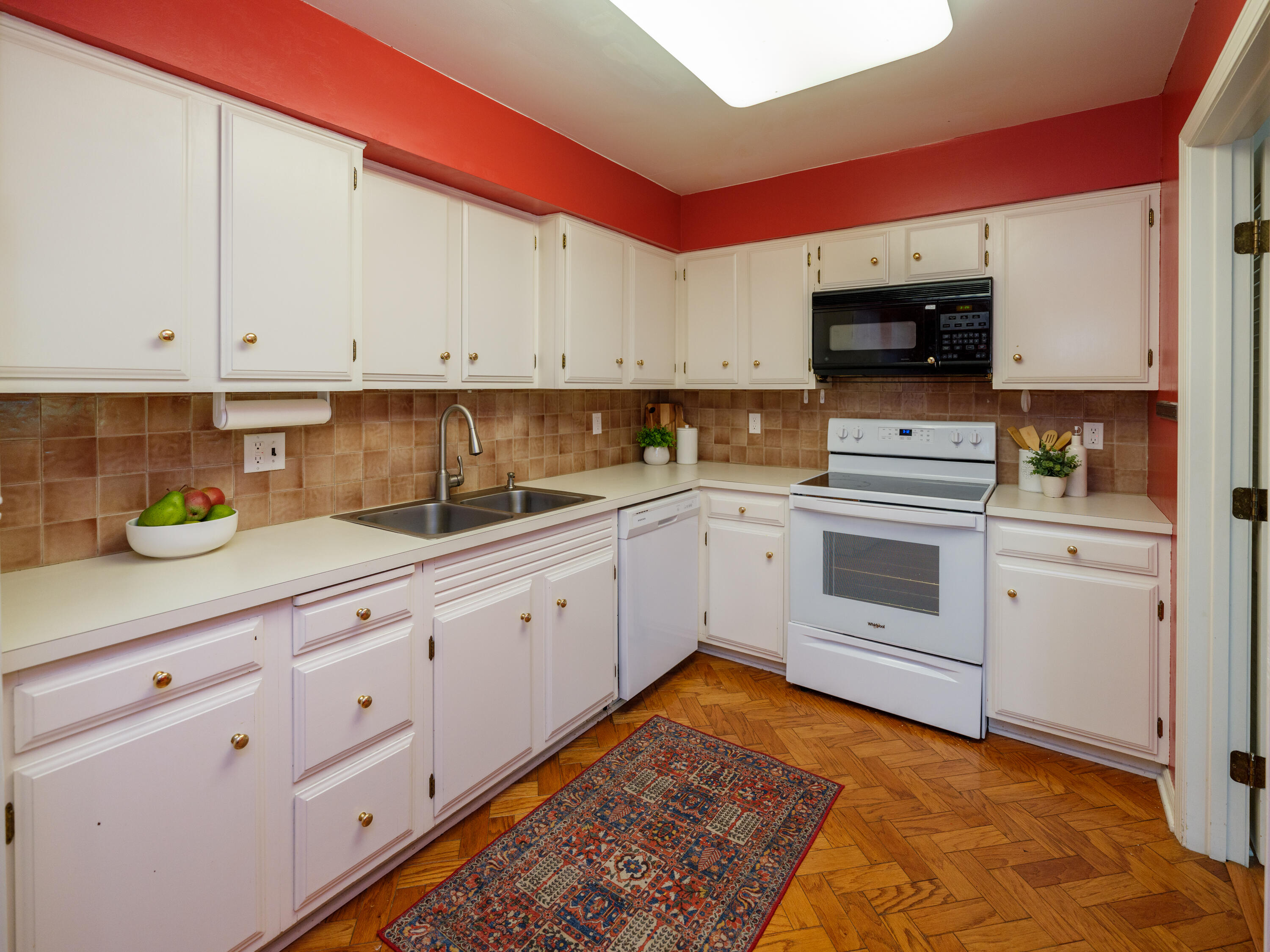 4040 Greenleaf Circle Kalamazoo MI 49008