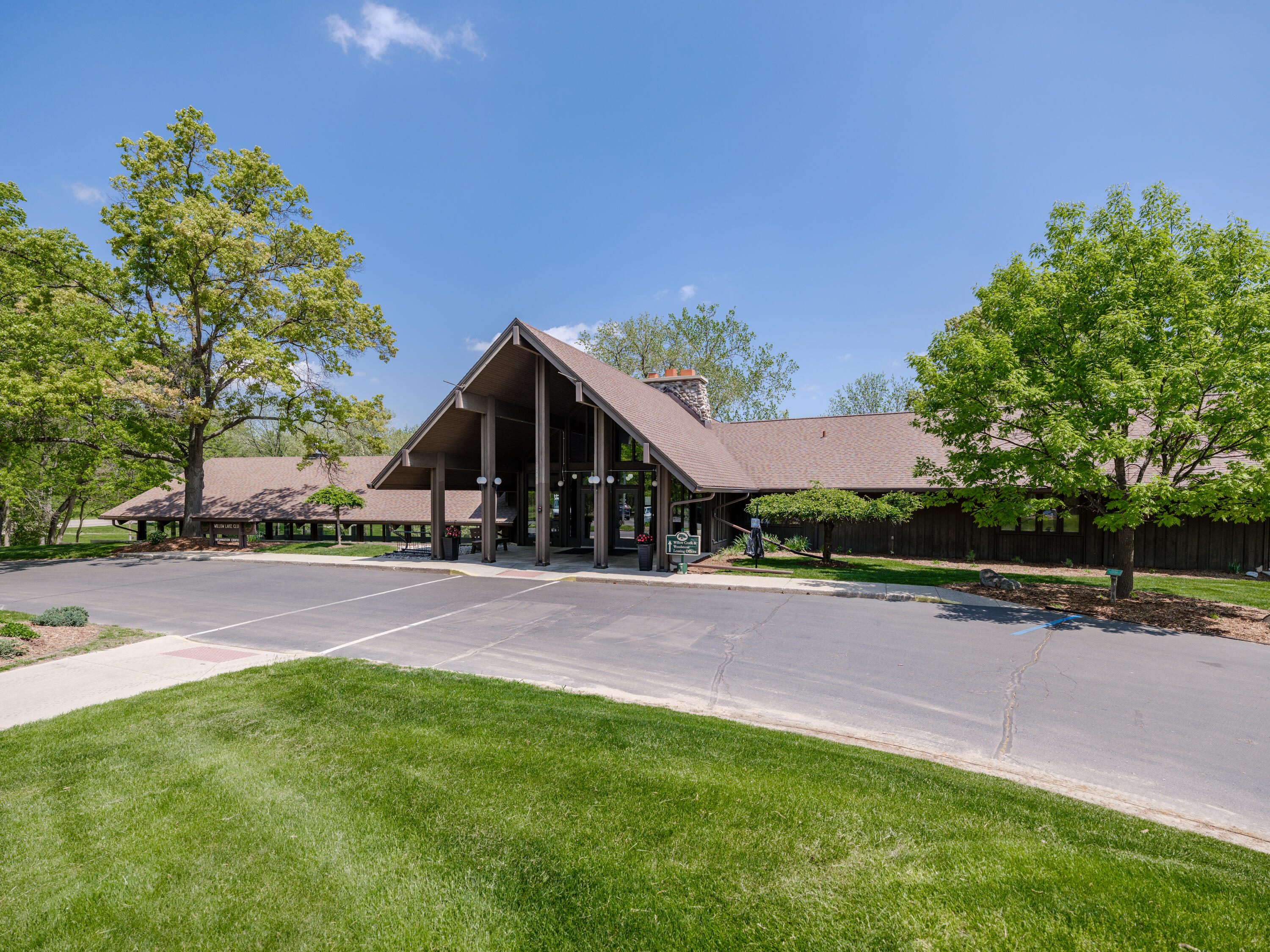 4040 Greenleaf Circle Kalamazoo MI 49008