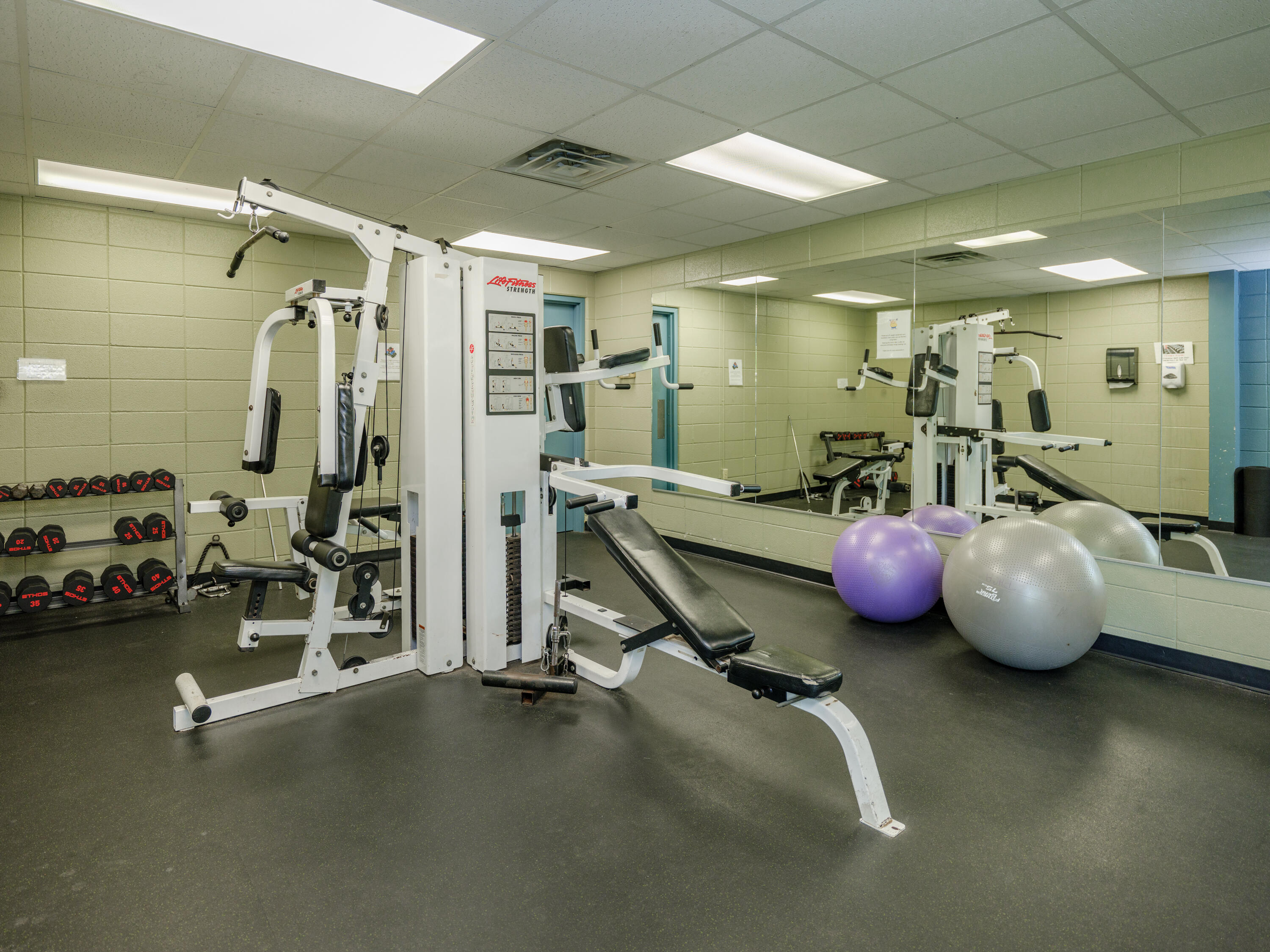 4040 Greenleaf Circle Kalamazoo MI 49008