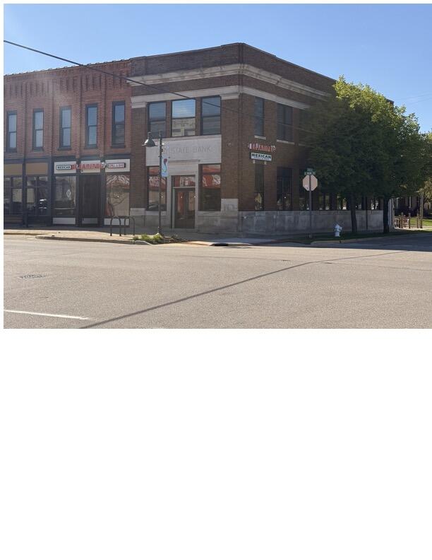 106 E Main Street Fennville MI 49408