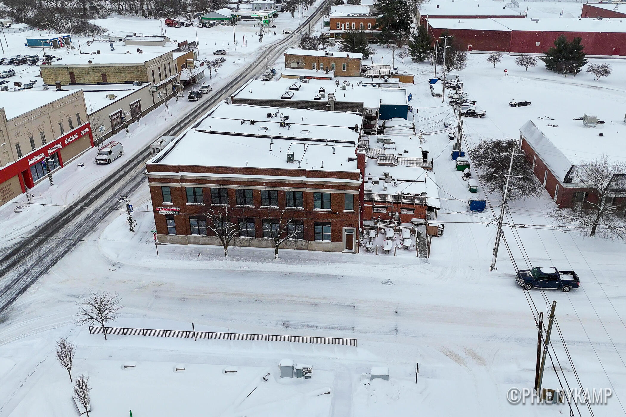 106 E Main Street Fennville MI 49408