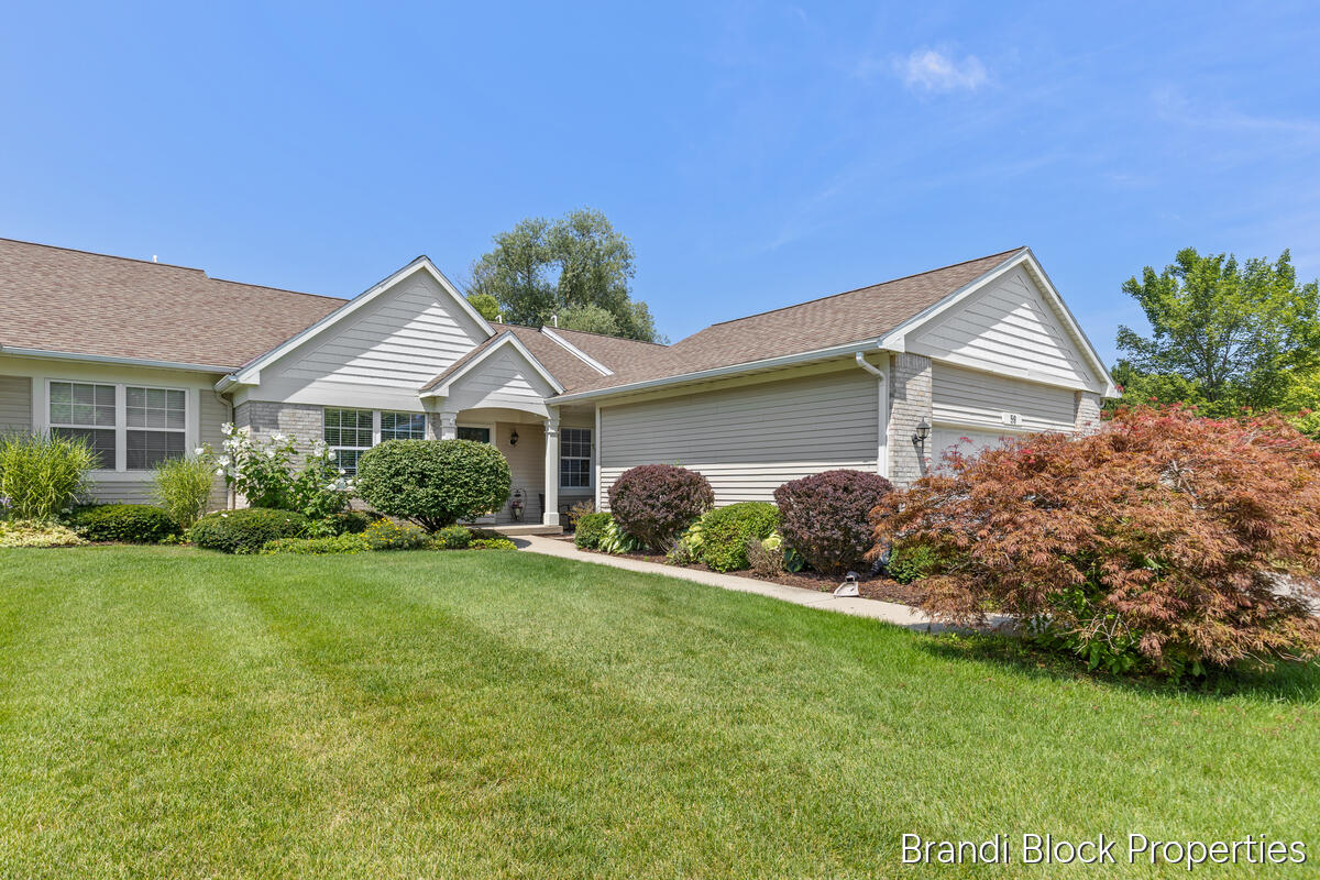 59 Pond Ridge Drive NE Grand Rapids MI 49546
