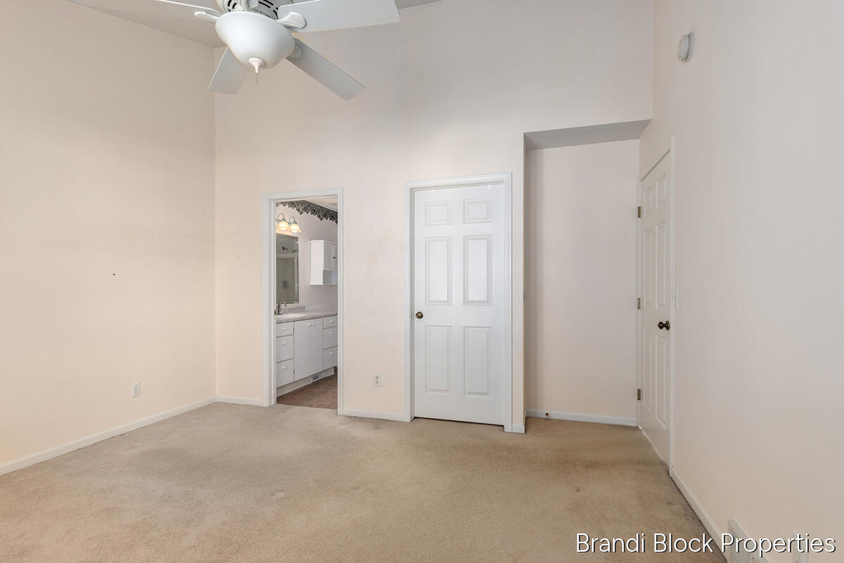59 Pond Ridge Drive NE Grand Rapids MI 49546