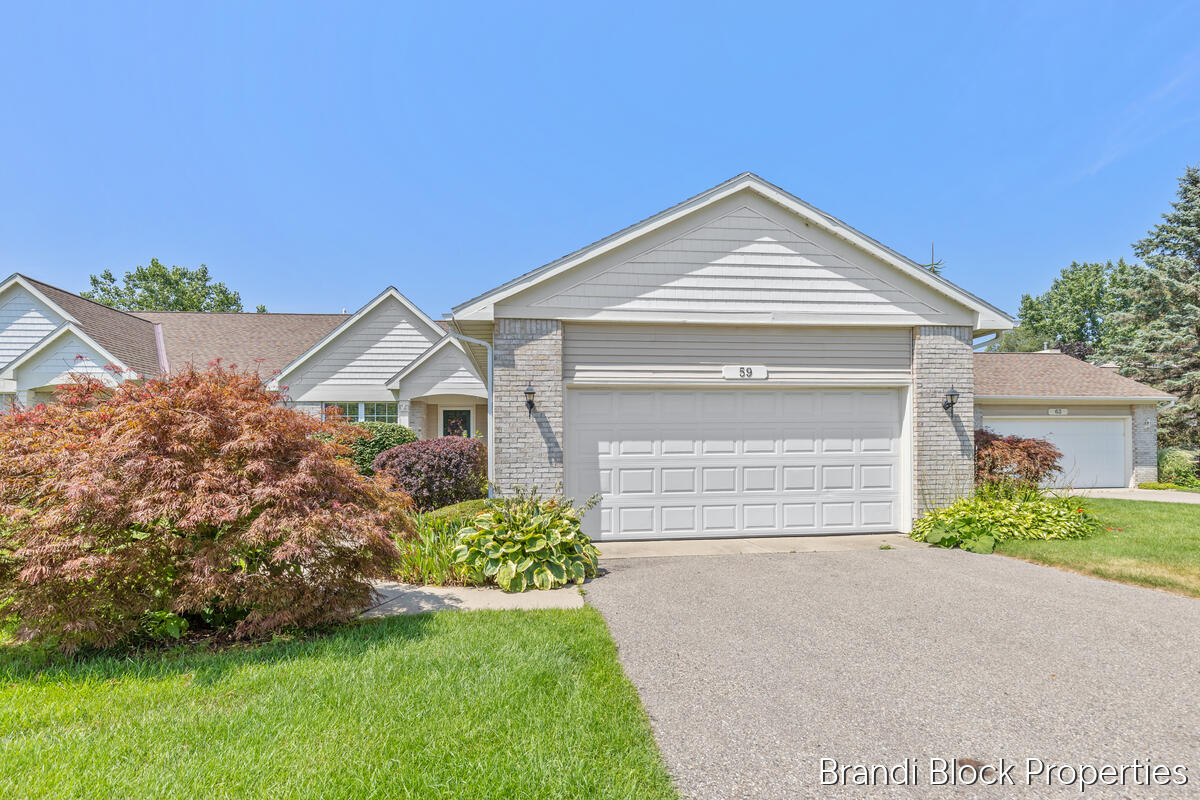 59 Pond Ridge Drive NE Grand Rapids MI 49546
