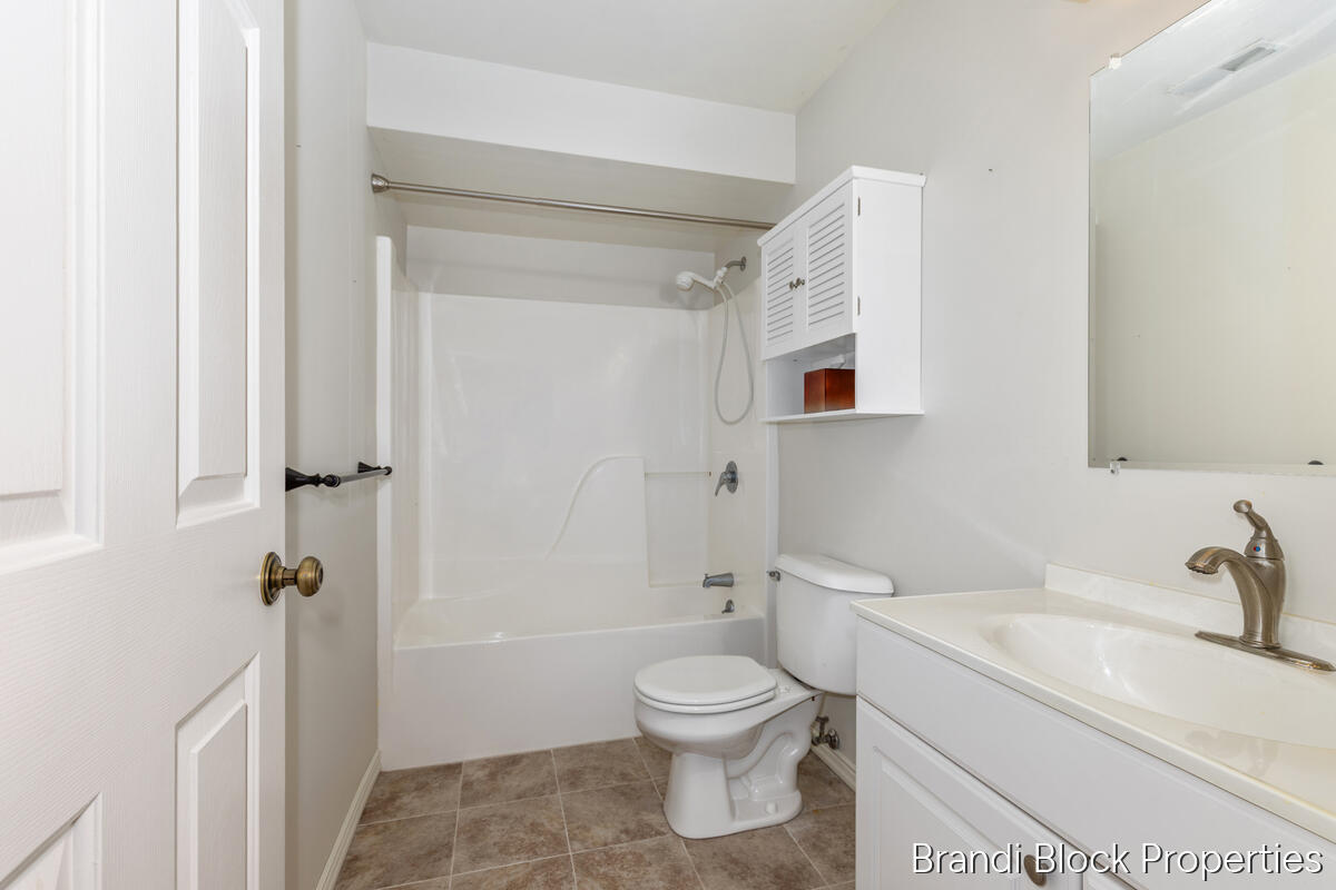 59 Pond Ridge Drive NE Grand Rapids MI 49546