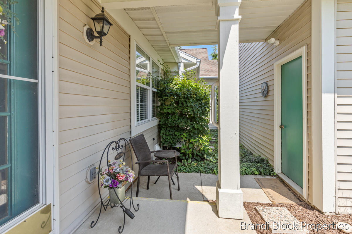 59 Pond Ridge Drive NE Grand Rapids MI 49546