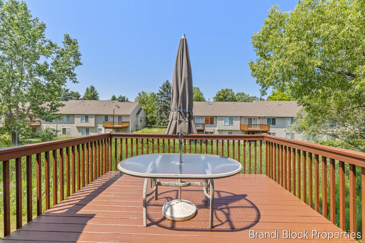 59 Pond Ridge Drive NE Grand Rapids MI 49546