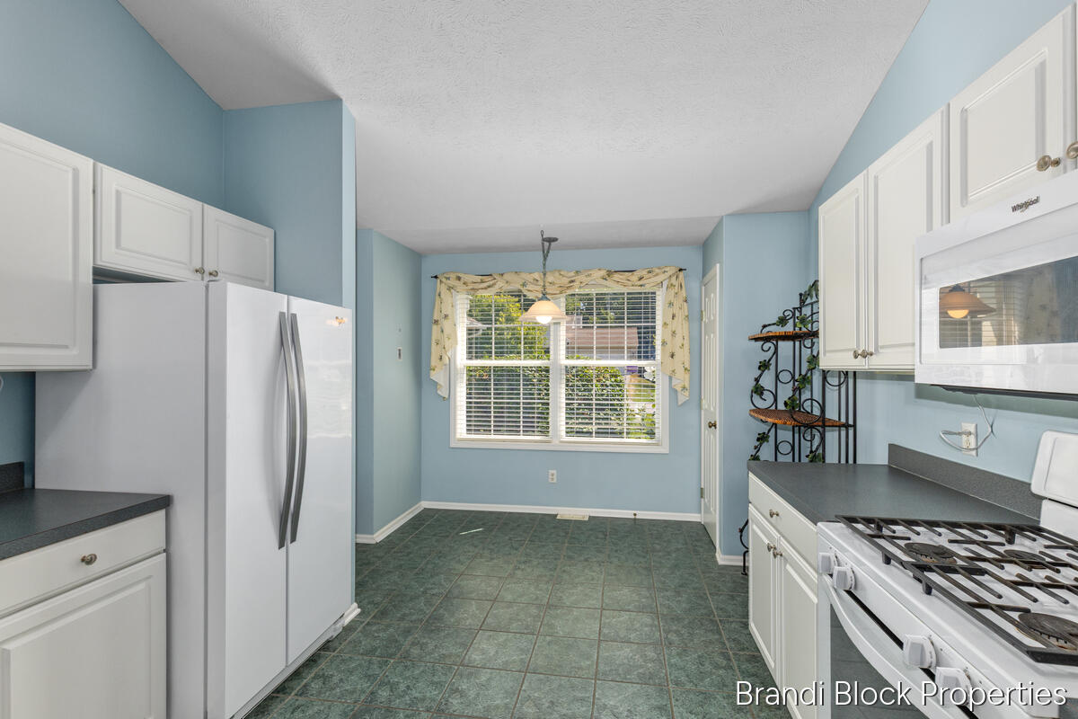 59 Pond Ridge Drive NE Grand Rapids MI 49546