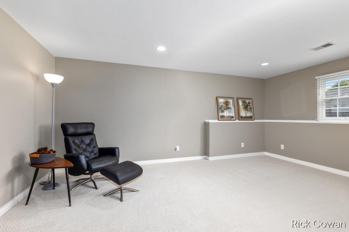 11286 Blue Heron Parkway Holland MI 49424